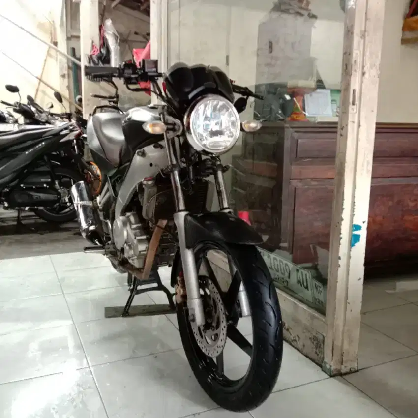 YAMAHA VIXION TAHUN 2009 PAJAK OFF 2X SURAT LENGKAP