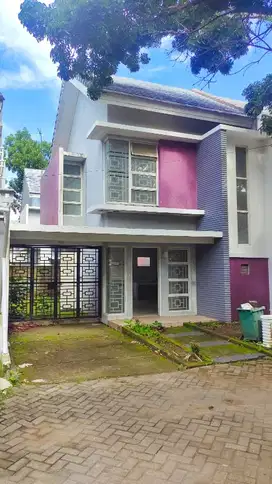 dijual rumah 2 lantai di bukit baruga makassar dekat MP