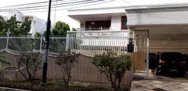 Rumah Bagus di Pulomas Jaktim 500 Meter Dari Tol Cempaka Putih