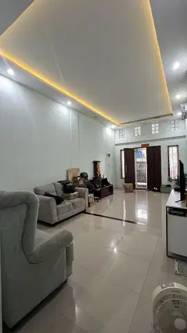 Dijual Townhouse Siap Huni Nyaman dan Terawat Jl Karya Bakti