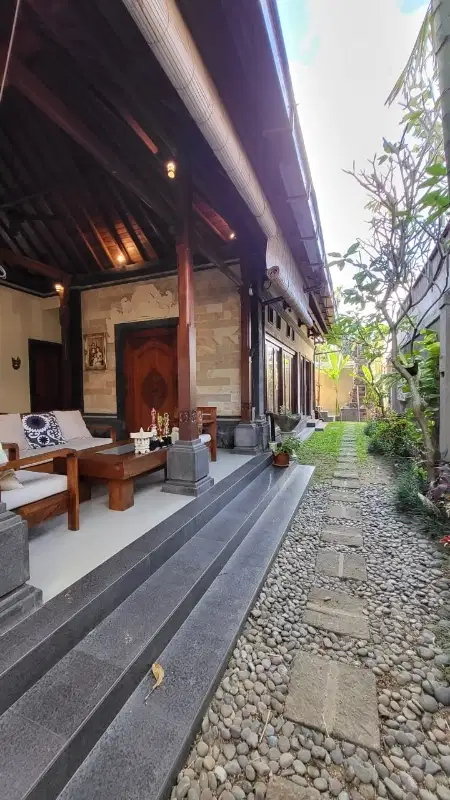 Dijual Rumah Lantai 2 Semi Villa Modern Bali di Sanur Intaran