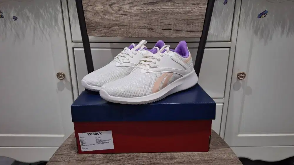 Reebok size 37 - Sepatu REE Fluxlite Women - Original Training