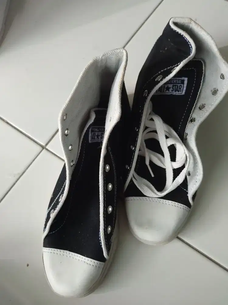 Sepatu convers*allstar