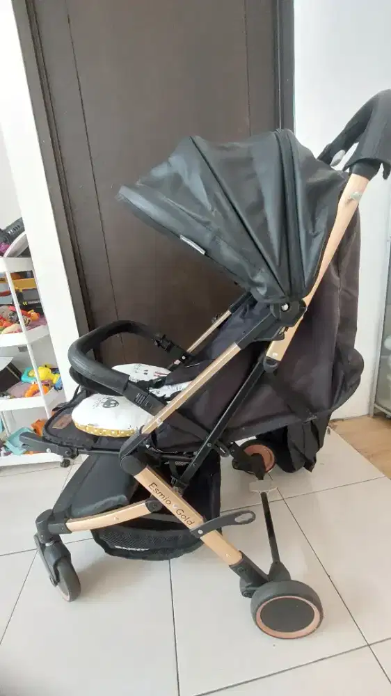 Stroller Babydoes