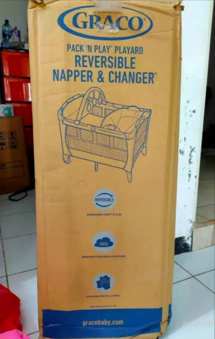 Box bayi Merk Graco pack n' play Reversible Napper Changer LX