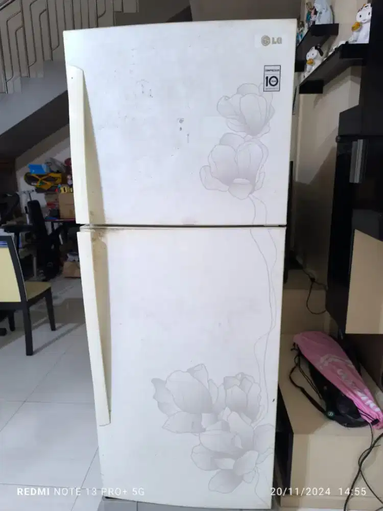 Menerima 2 pintu rusak