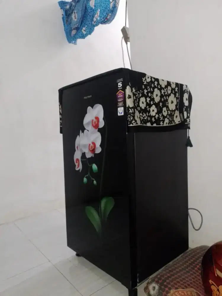 Menerima kulkas 1 pintu rusak