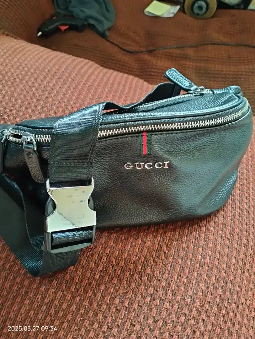 Tas waistbag gucci