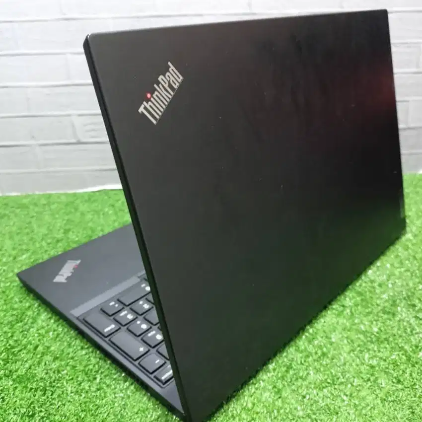 Laptop Lenovo Thinkpad L15 G1 AMD Ryzen 5 Pro RAM 16/256GB M-CC2