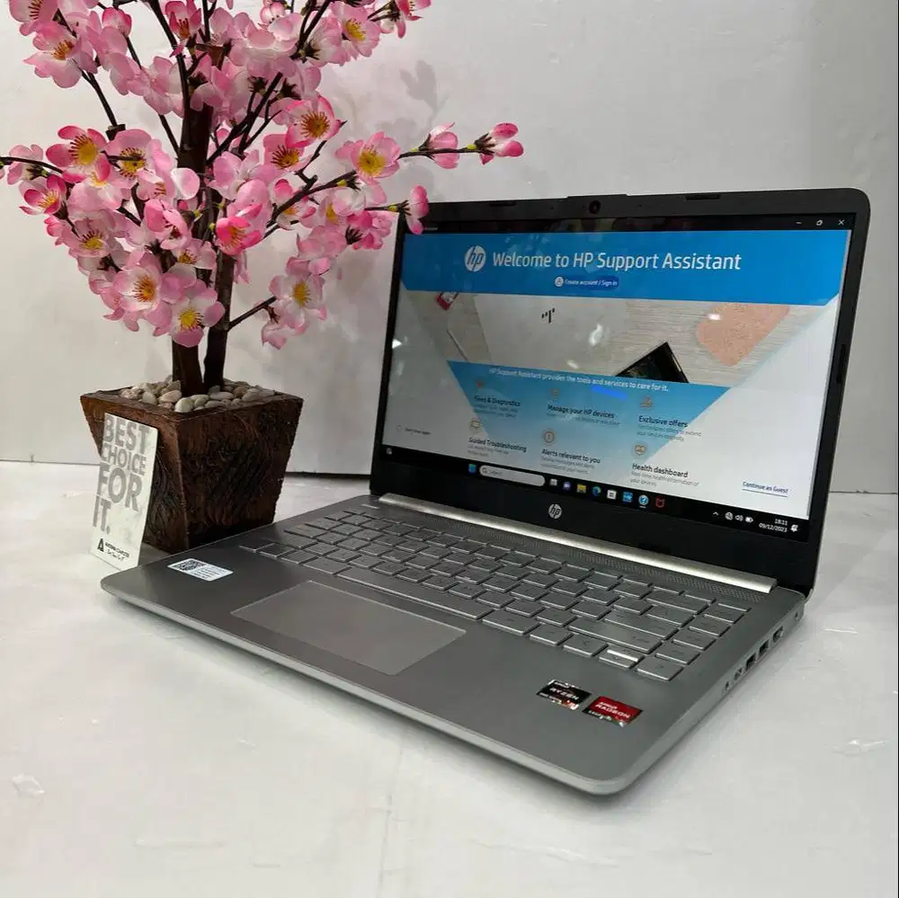 HP 14 em0332AU em0333AU /Ryzen 3 7320U/8GB/512GB SSD/14″ FHD/Win11+OHS