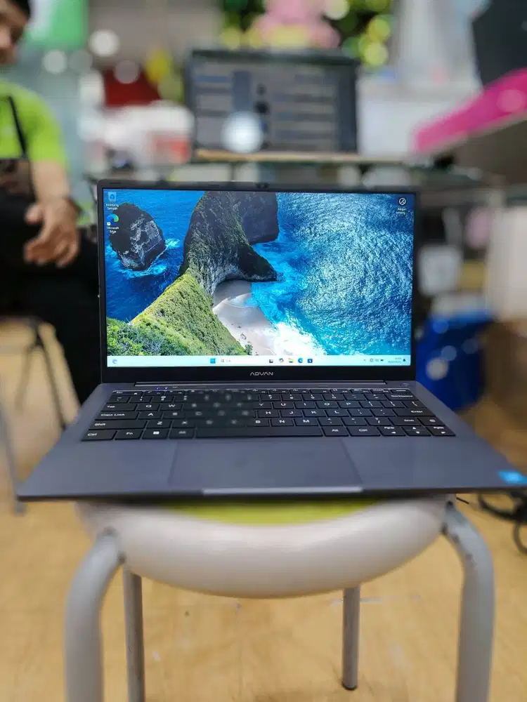 Laptop Advan Tbook N100 4GB/128GB  Windows 11