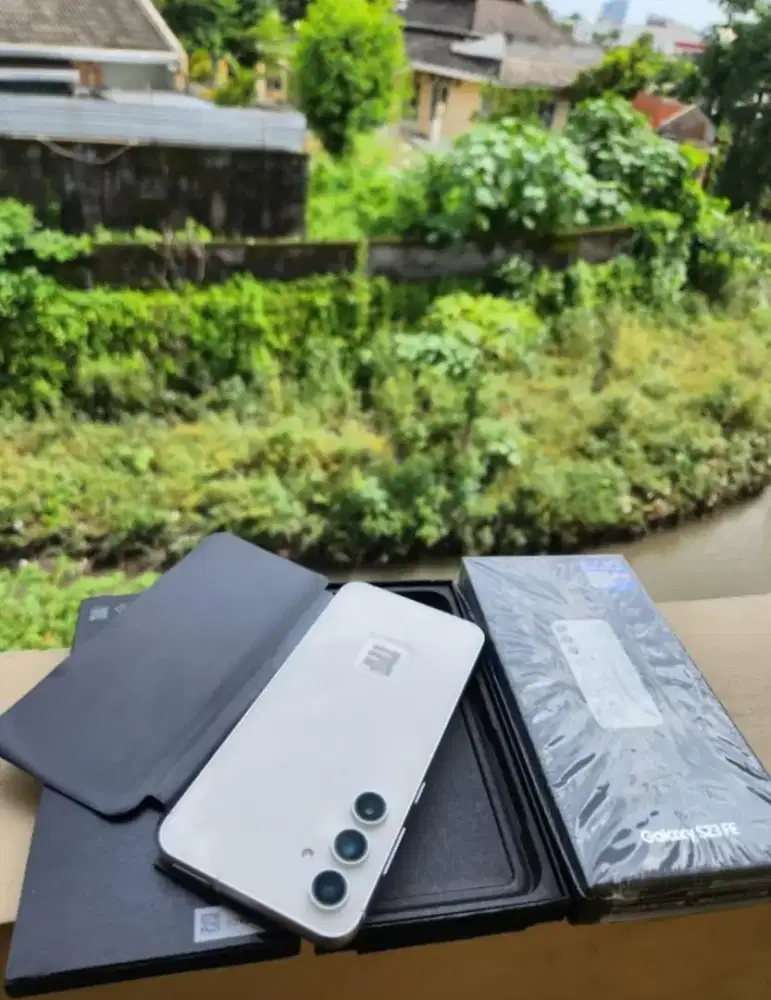 Samsung Galaxy S23 FE 5G 8/128 GB SEIN Kondisi Seperti Buka Dus Saja