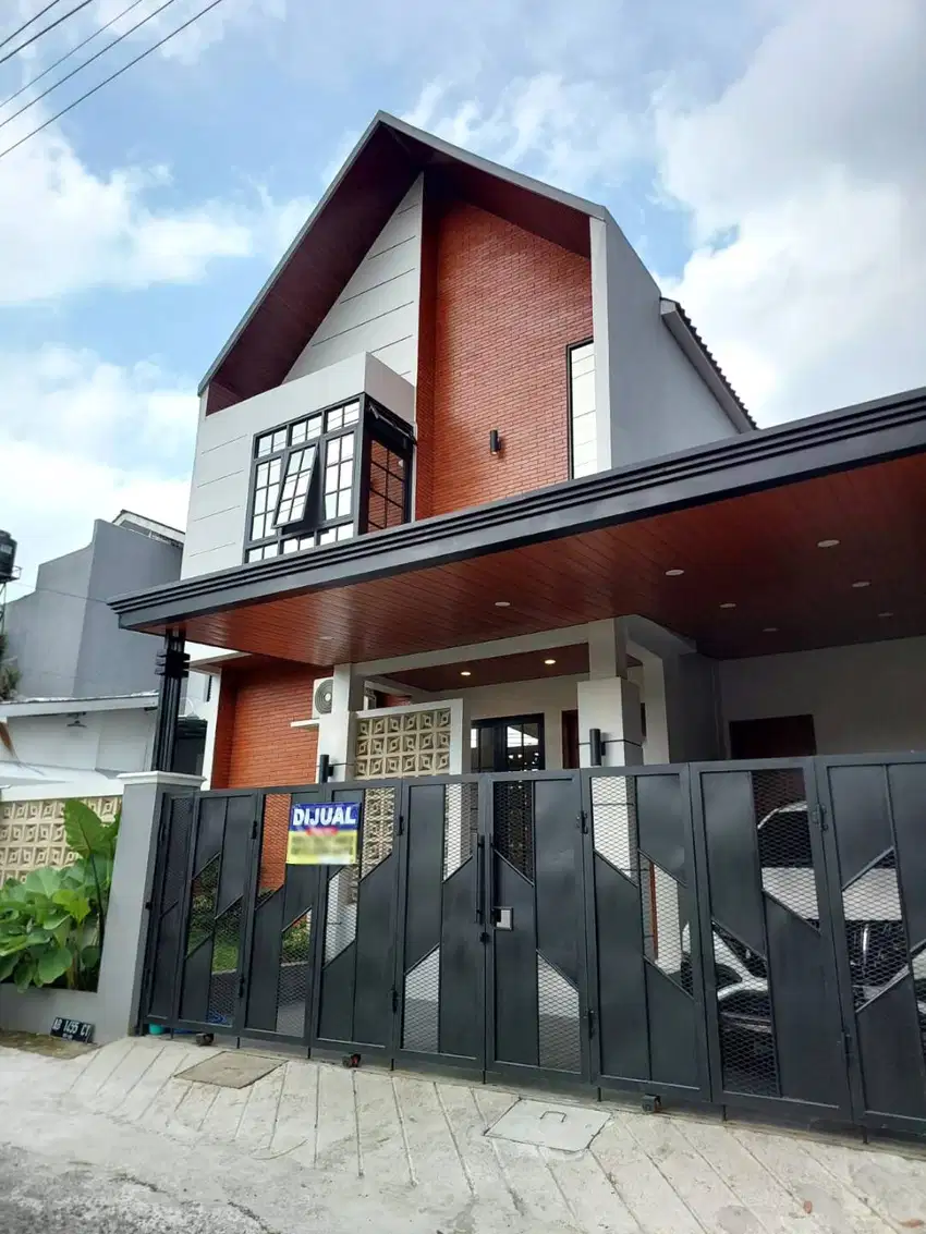 Rumah Scandinavian Keren dekat Jalan Candi Gebang