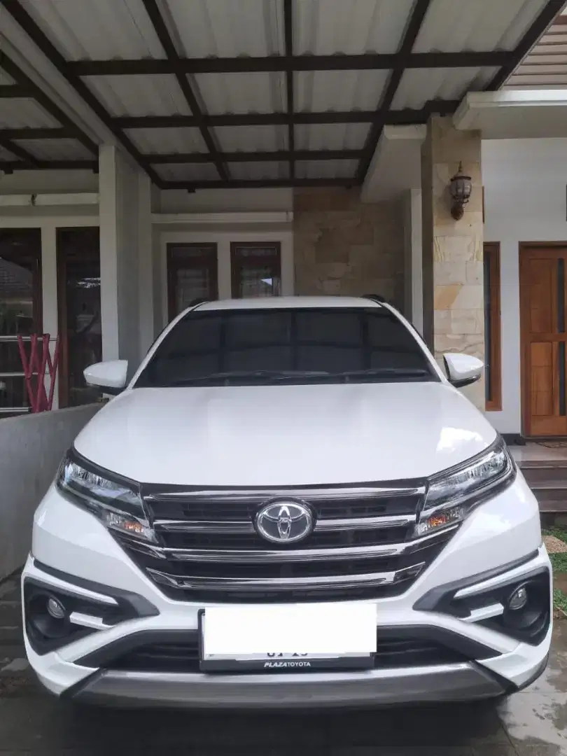 DIJUAL CEPAT TOYOTA RUSH 1.5 GR Sport A/T NIK 2023. PEMAKAIAN 2024