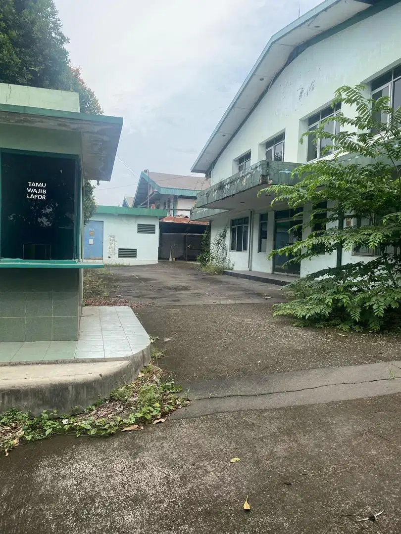 Dijual Pabrik/Gudang Luas 1.850 Lokasi Delta silicon 1 Ejip