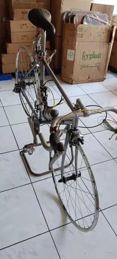 SEPEDA BALAP PAGINI SECOND