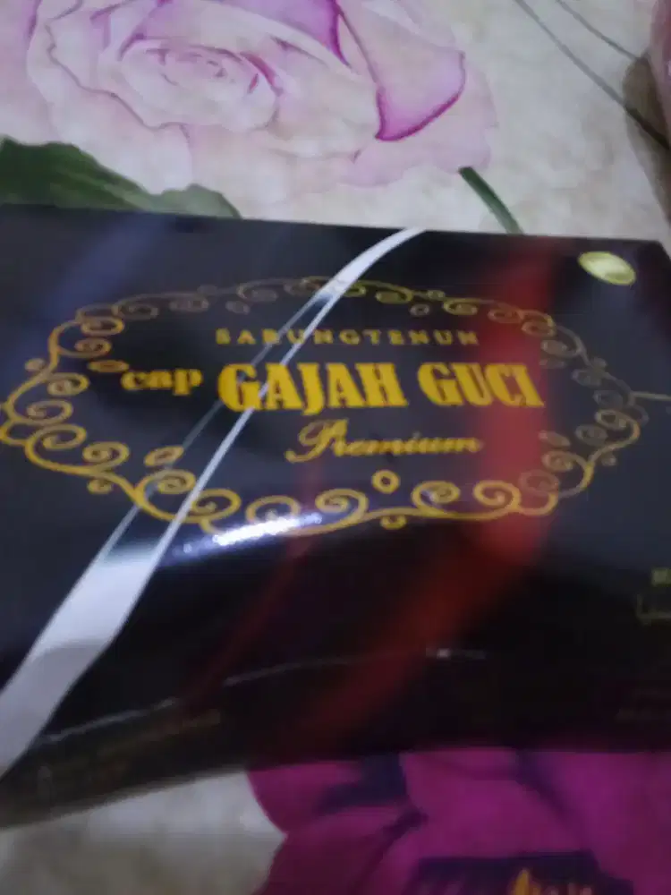 Sarung tenun gajah guci premium