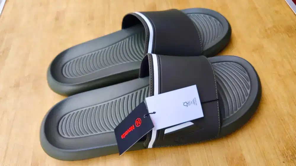 Sandal Nevada Original Size 44 Baru
Panjang Sandal 31cm