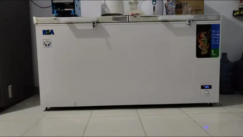 Di jual Freezer RSA CF 600 H