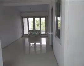 Rumah 3 Lantai Strategis Bagus Semi Furnished Cirebon Kota Jawa Barat