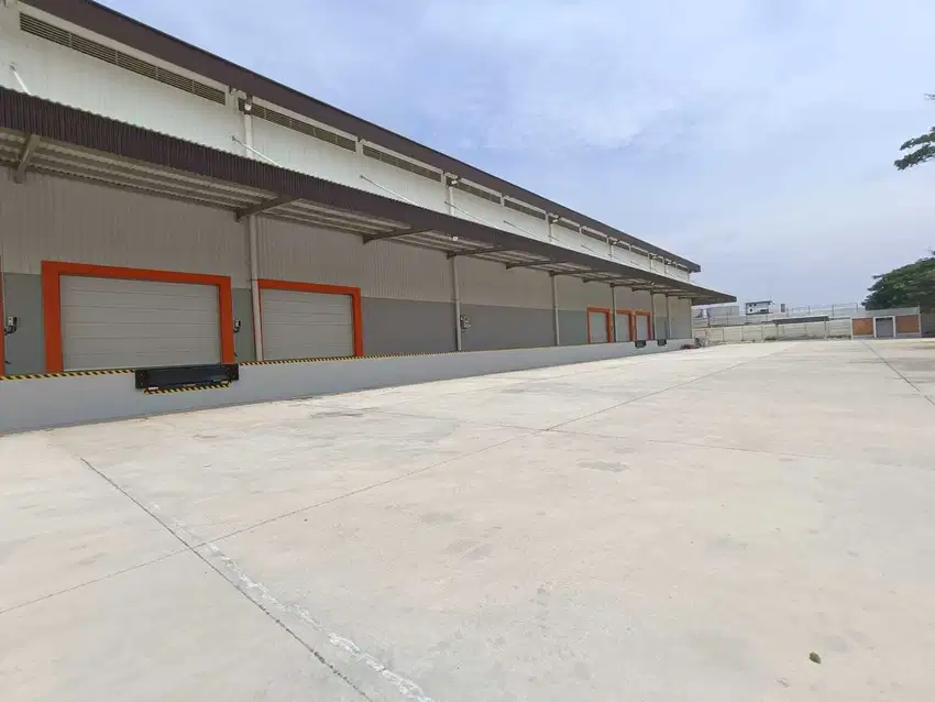 Gudang baru ada loading dock marunda cakung cilincing