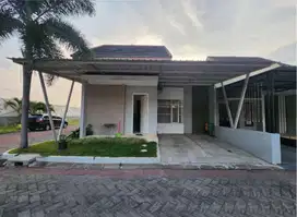 Rumah Cluster Mewah Ada Kolam Renangnya Kartasura