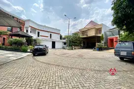 RUMAH DILINGKUNGAN YANG NYAMAN, TENANG, LUAS DAN DEPAN JALAN KULDESAK