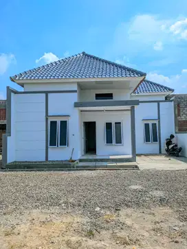 dengan desain mewah rumah moderen di daerah sumber sertifikat shm