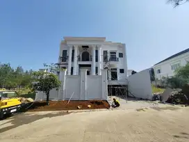 di jual rumah mewah ,lift,kolam renang,lantai marmer Sentul city