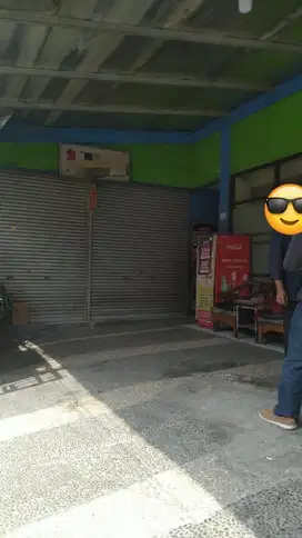 Dijual rumah kost dan tempat usaha di Bandung