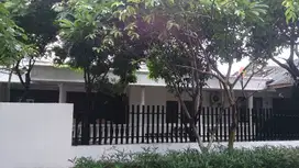 Rumah Besar di Kompleks Pertamina Pondok Ranji  SHM