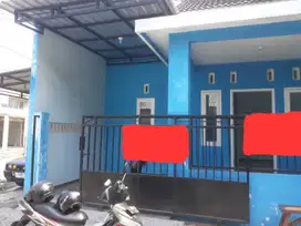0183 - Dijual Rumah SHM Bukit Menganti Regency Gresik LT 72m KT 3