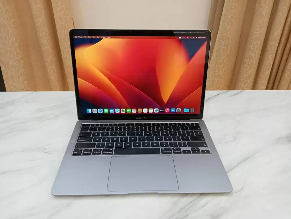 MacBook Air M1 2020 13in Chip Apple M1 Chip RAM 8GB SSD 128GB