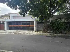 Rumah bagus siap pakai tengah kota solo dekat jalan slamet riyadi