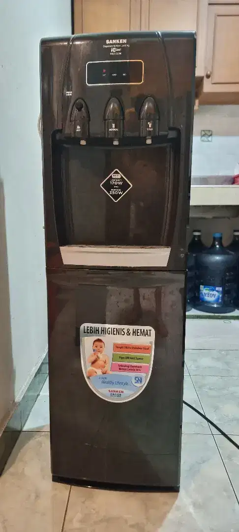 dispenser San Ken ty pe HWD 520 ic baru pakai bbrp hari mau pindah