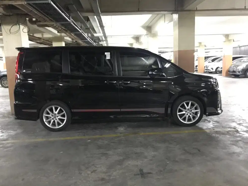 Velg Toyota Estima Hybrid