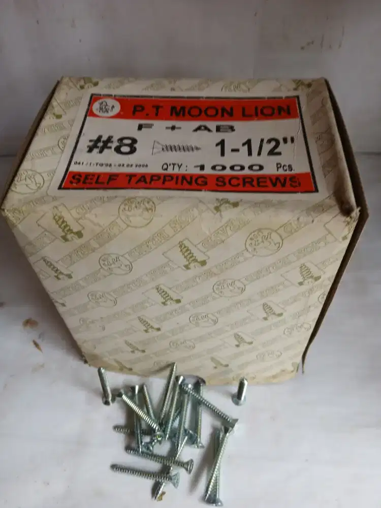 Screw taping(kepala rata), uk: 8x1,5 galv.(1 does = 1000 bj).