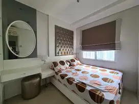 Lantai Hoki, Dijual 1BR Apartemen Madison Park Furnish Lengkap