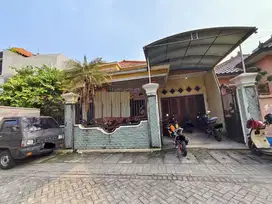 Rumah Bagus Bisa untuk Tempat Tinggal Dan Usaha Jemursari Surabaya