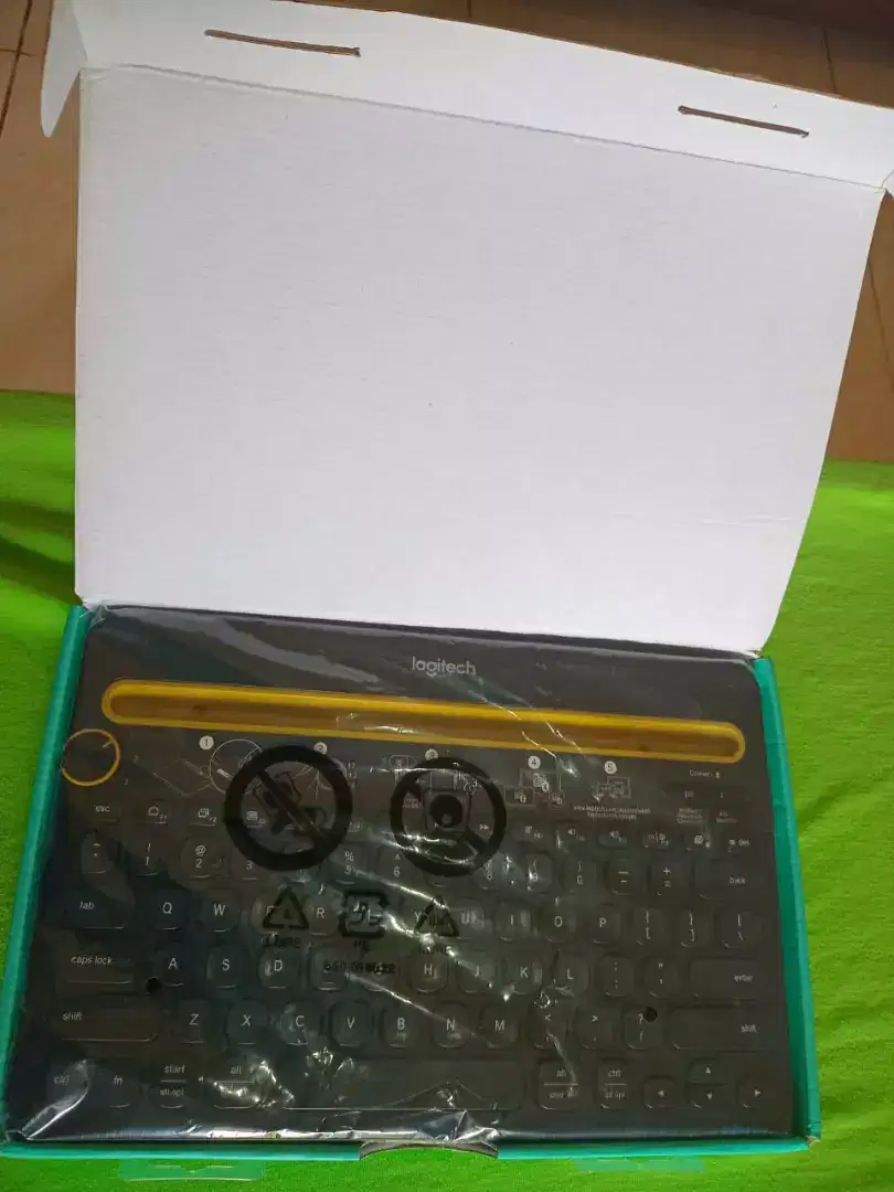 keyboard LOGITECH K480 Bluetooth Multi-device keyboard - hitam