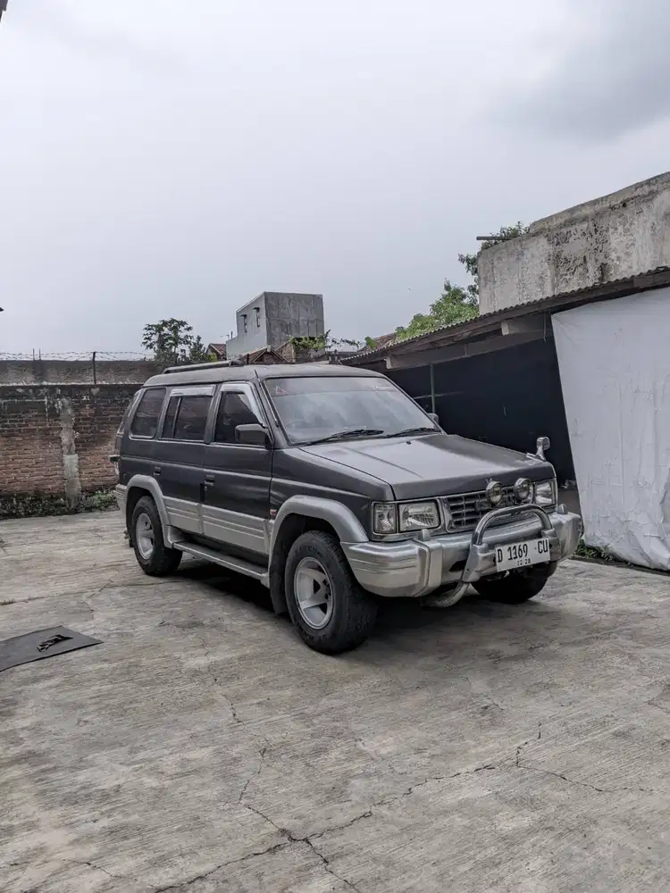 Isuzu Panther Miyabi (Long - Langka)