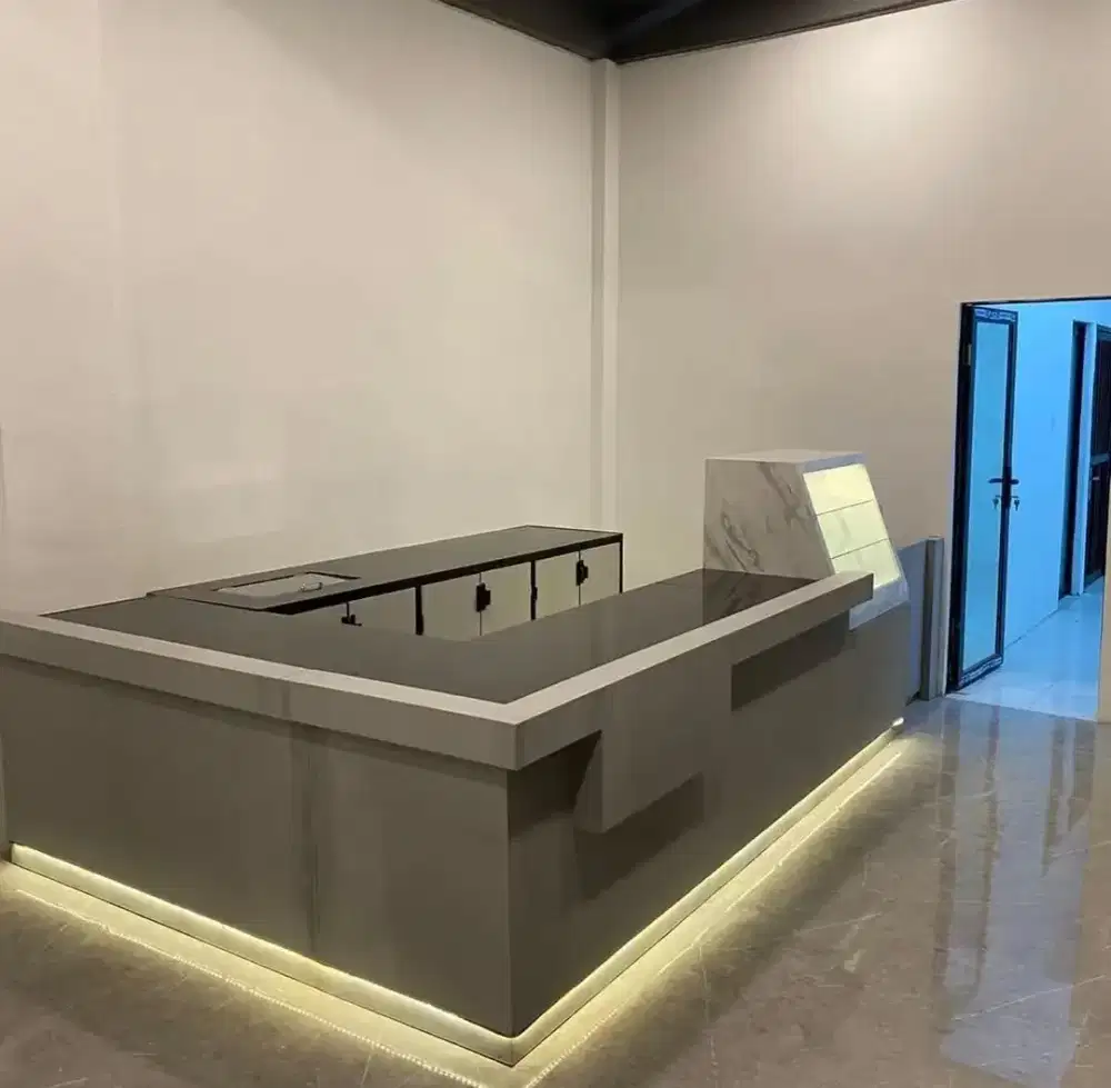 Meja Barr HPL minimalis