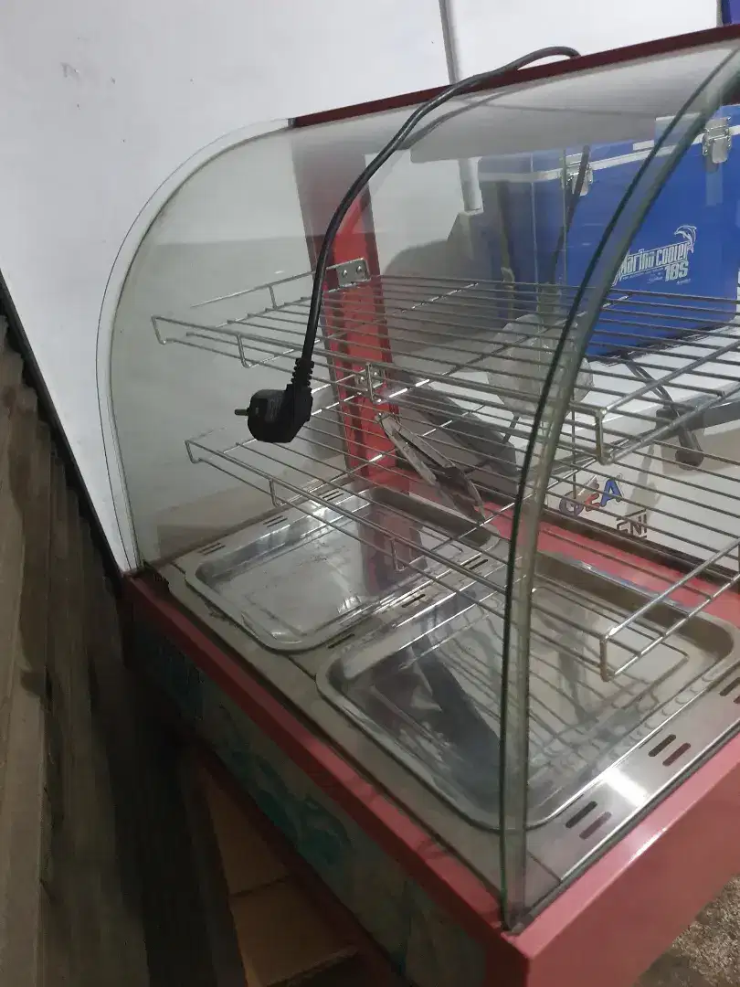 Preloved Showcase Ayam Goreng