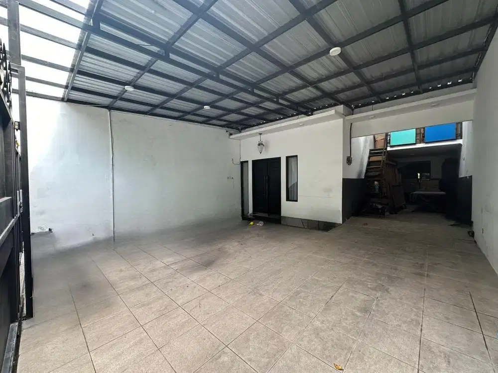 Dijual rumah pribadi usaha 0 jalan Raya Manyar Surabaya