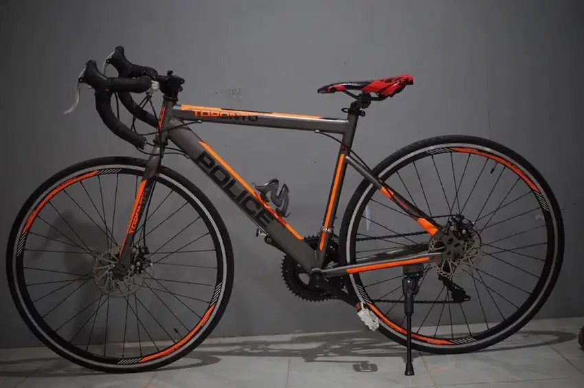 Sepeda Roadbike Element Police Toronto