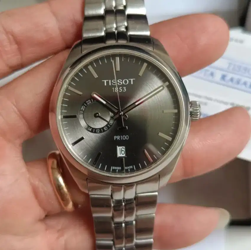 Jam Swiss Tissot GMT 101452