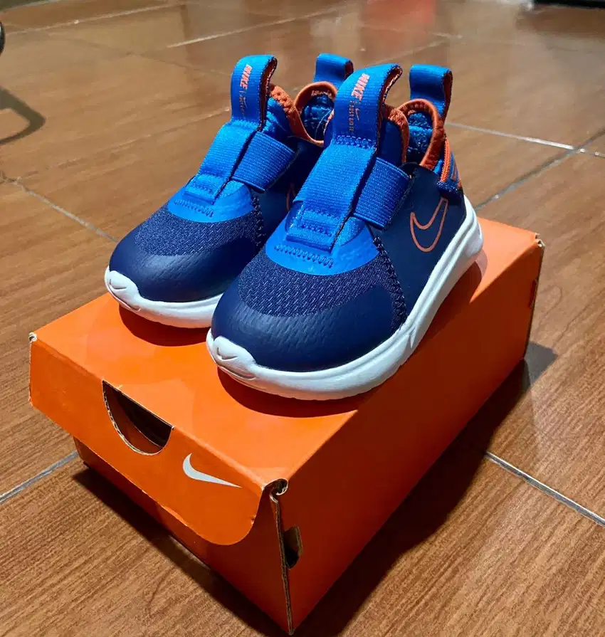 Nike star runner