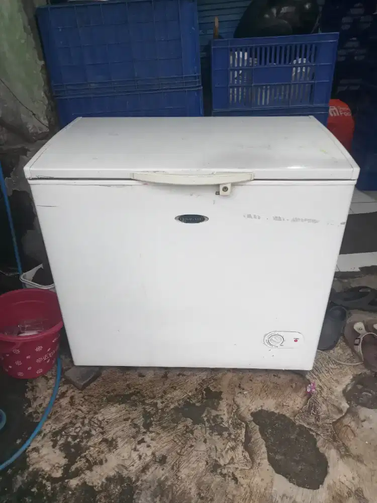 Freezer box 200 liter