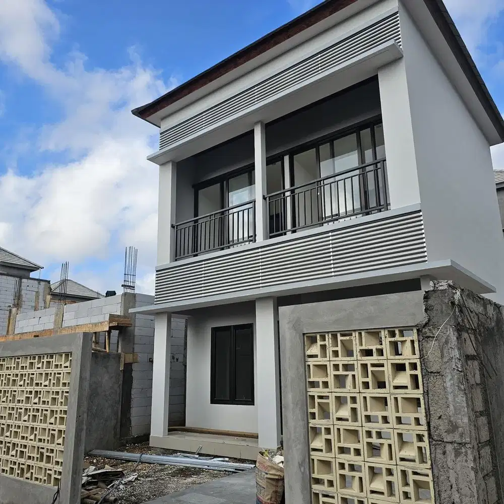 Rumah 2 lantai modern minimalis di kuta selatan
