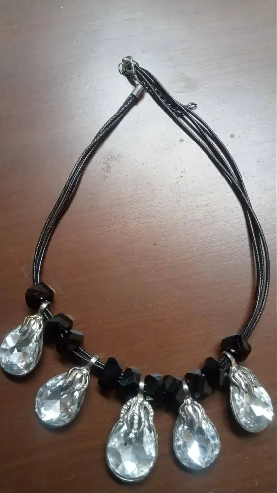 2 Kalung Fashion Wanita